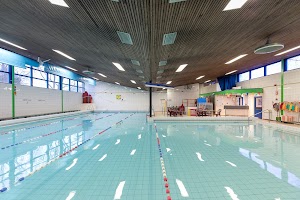 Zwemschool Kikkersprong Rotterdam locatie zwembad Overschie plaats foto